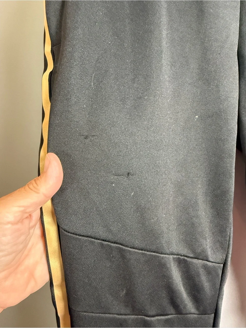 Adidas Aeroready Mens Sereno Slim Tapered-Cut 3-Stripes Pants Black/Gold Sz M